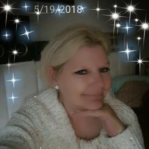 Meet your Posher, Becky